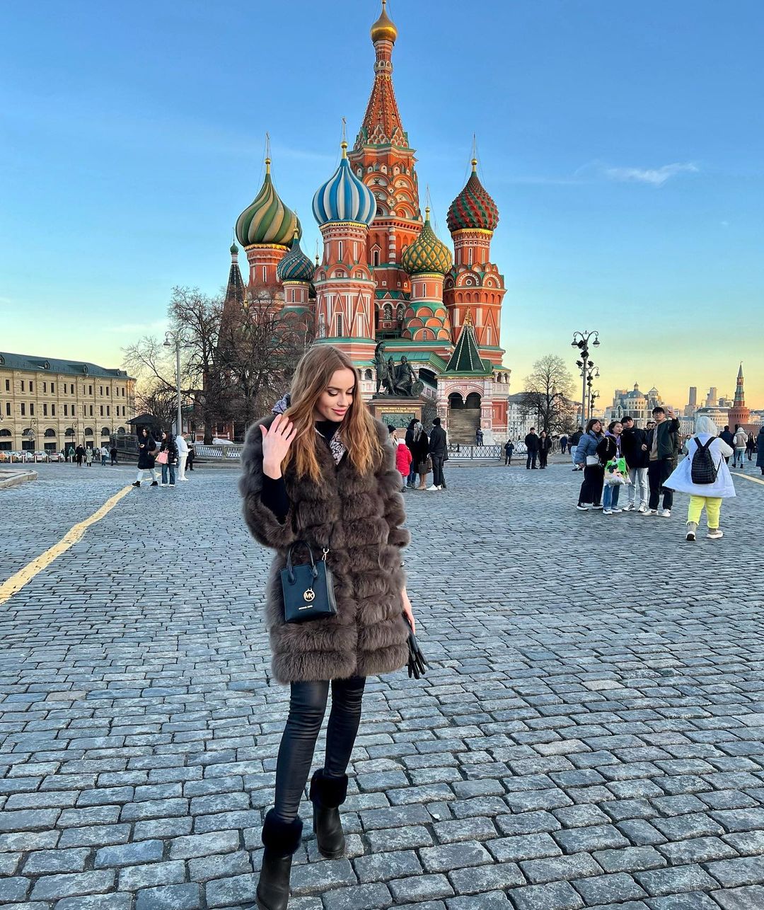 Слава - VIP модель и медийная дива Москвы | Эскорт Маяк